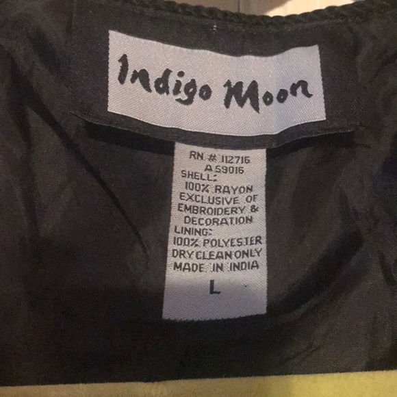 Gorgeous medium weight jacket - Picture 3 of 5